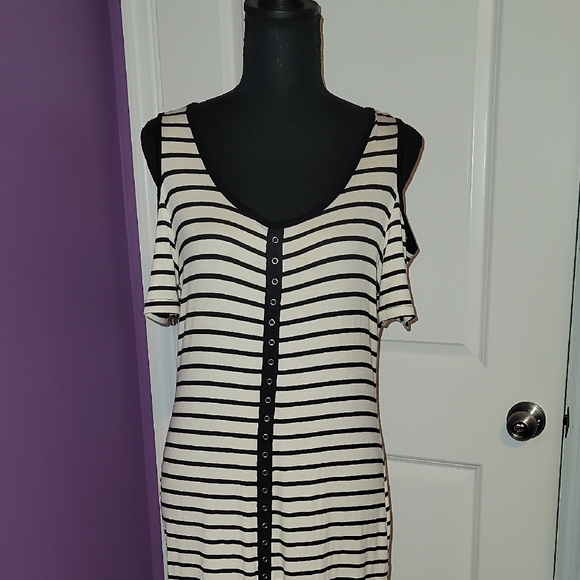 Black and White Cold Shoulder Sheath Midi Dress Sz: M - Picture 7 of 8